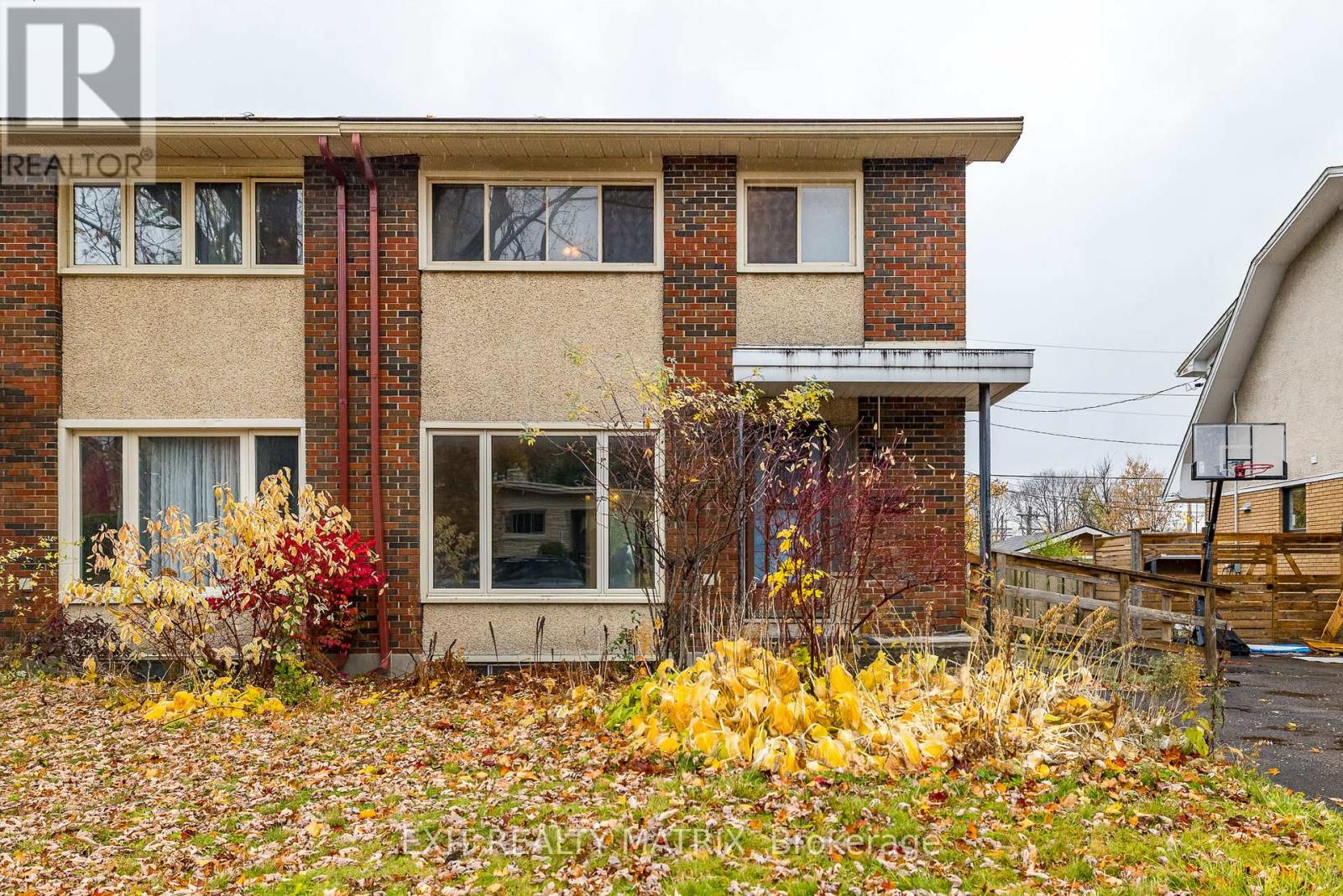 426 APPLE TREE LANE|Ottawa, Ontario K1K2R6