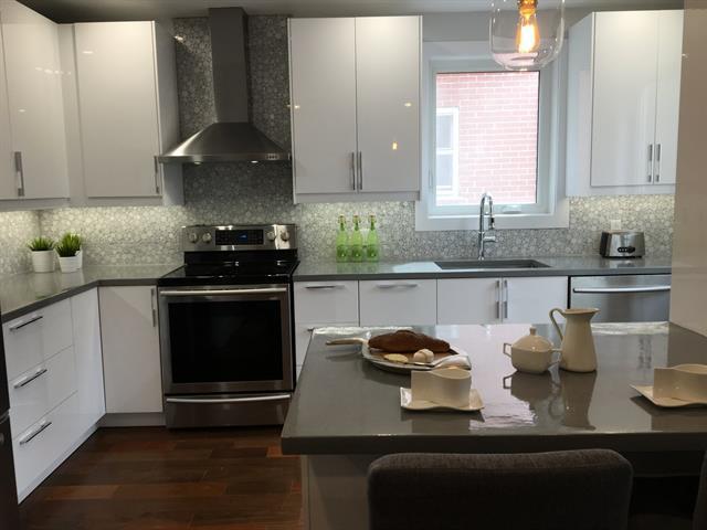 5648-5652 Av. Clanranald|Montréal (Côte-des-Neiges/Notre-Dame-de-Grâce), Quebec H3X2S8