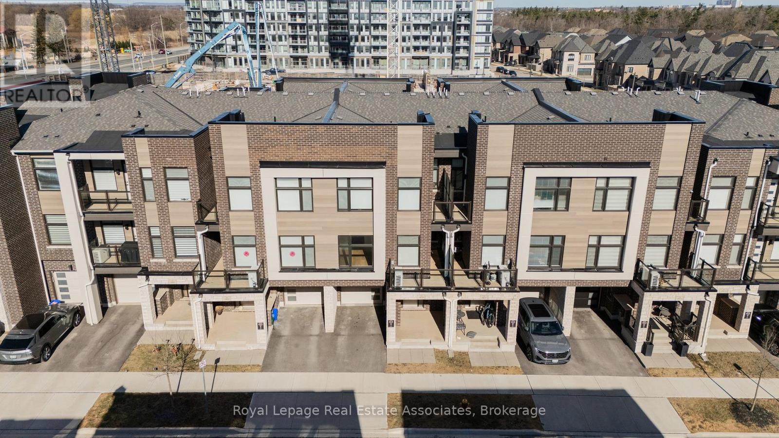 Property image for 2459 BELT LANE|Oakville (GA Glen Abbey), Ontario L6M5L9