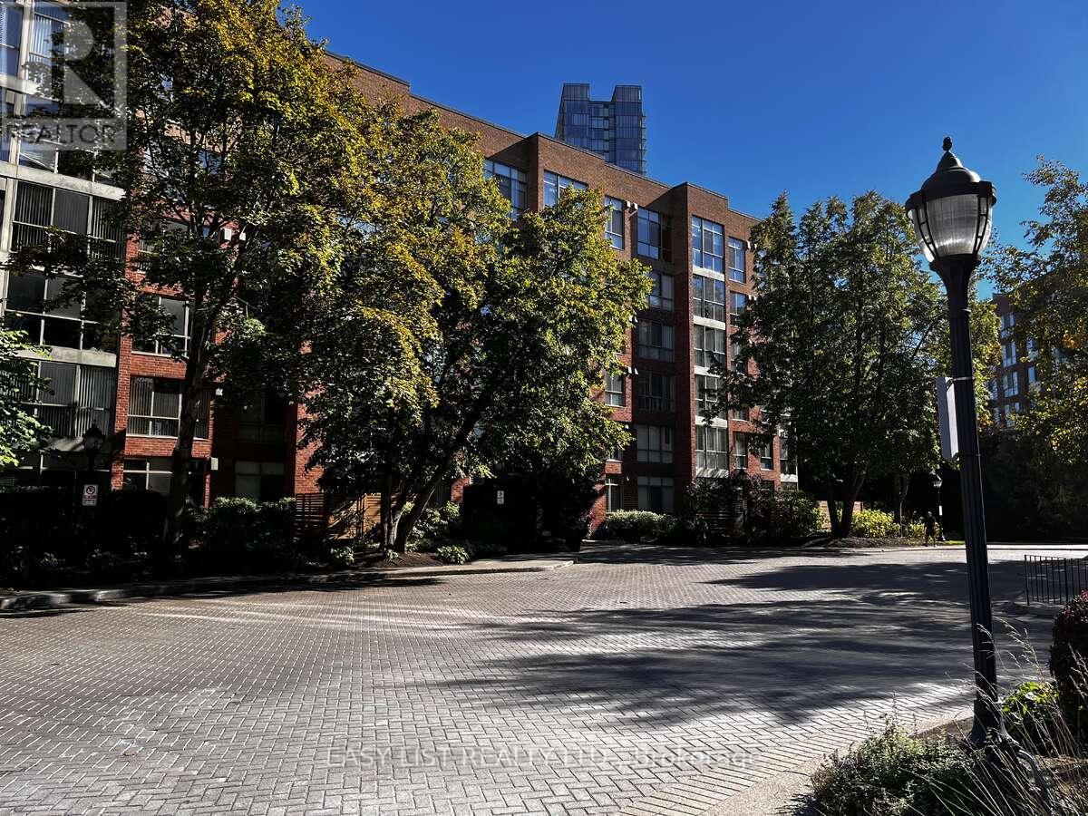 Property image for 521 - 20 SOUTHPORT STREET|Toronto (High Park-Swansea), Ontario M6S4Y8