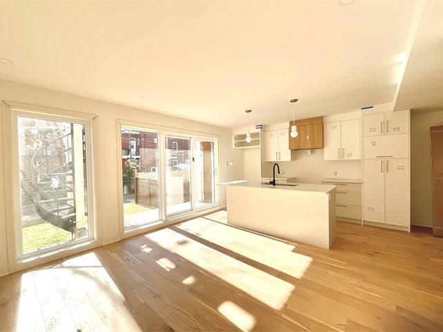 762 Rue Godin|Montréal (Verdun/Île-des-Soeurs), Quebec H4H2B5