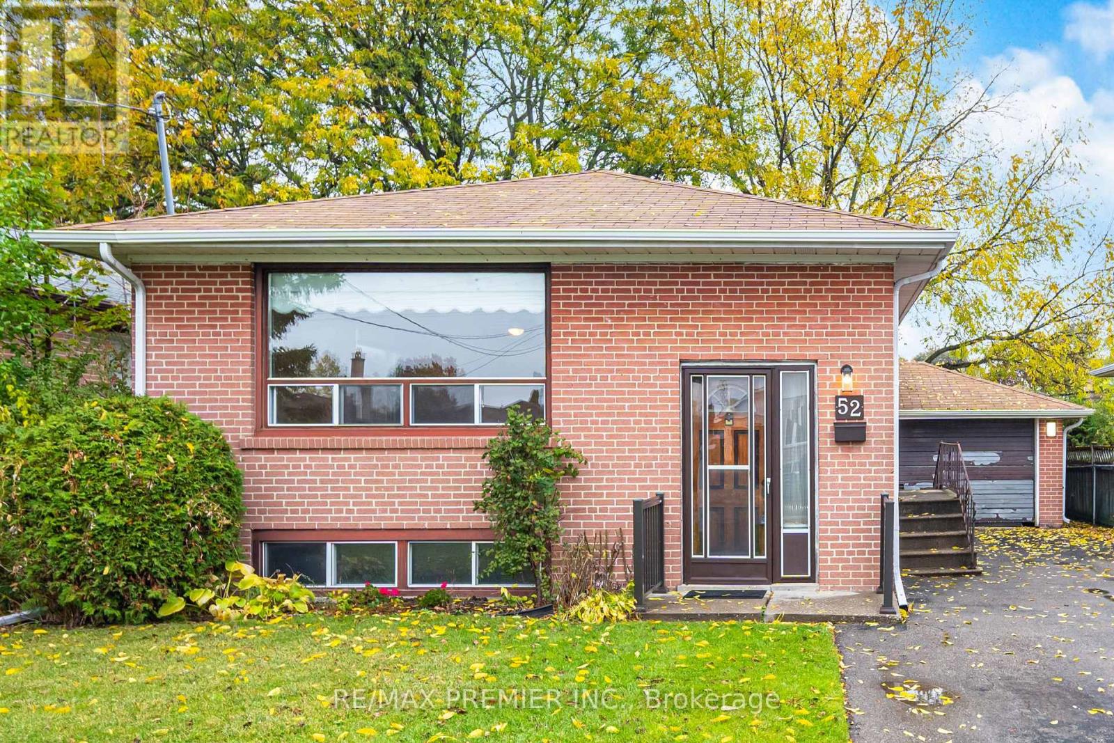 Property image for 52 ALHART DRIVE|Toronto (Thistletown-Beaumonde Heights), Ontario M9V2N3