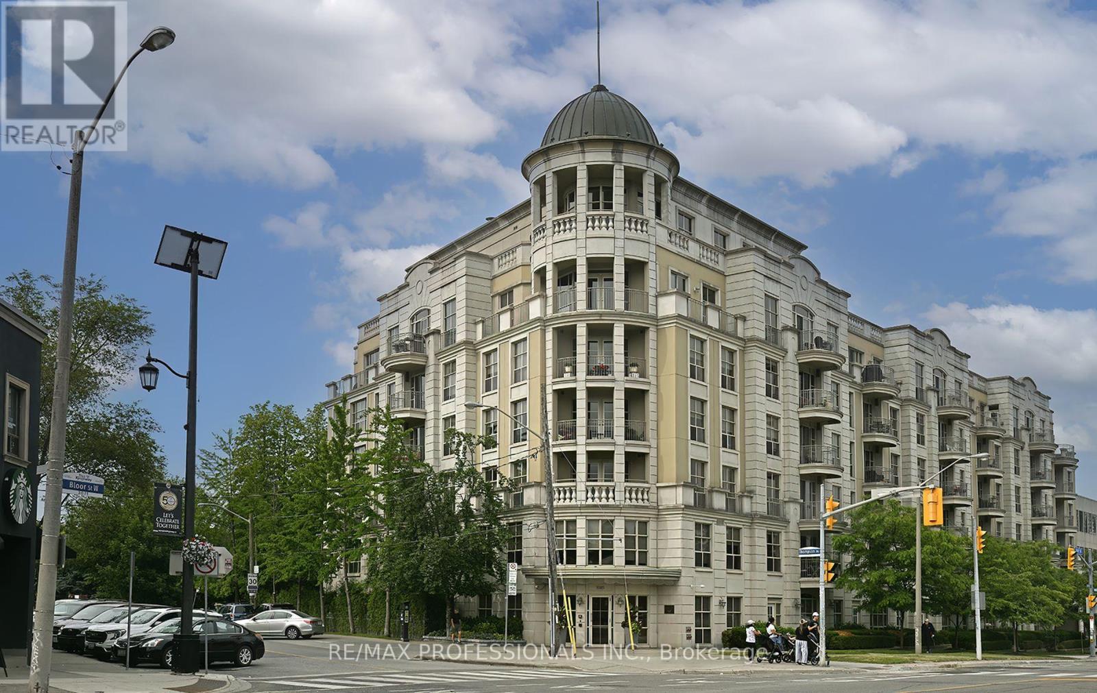 Property image for 504 - 3085 BLOOR STREET W|Toronto (Stonegate-Queensway), Ontario M8X1Z4