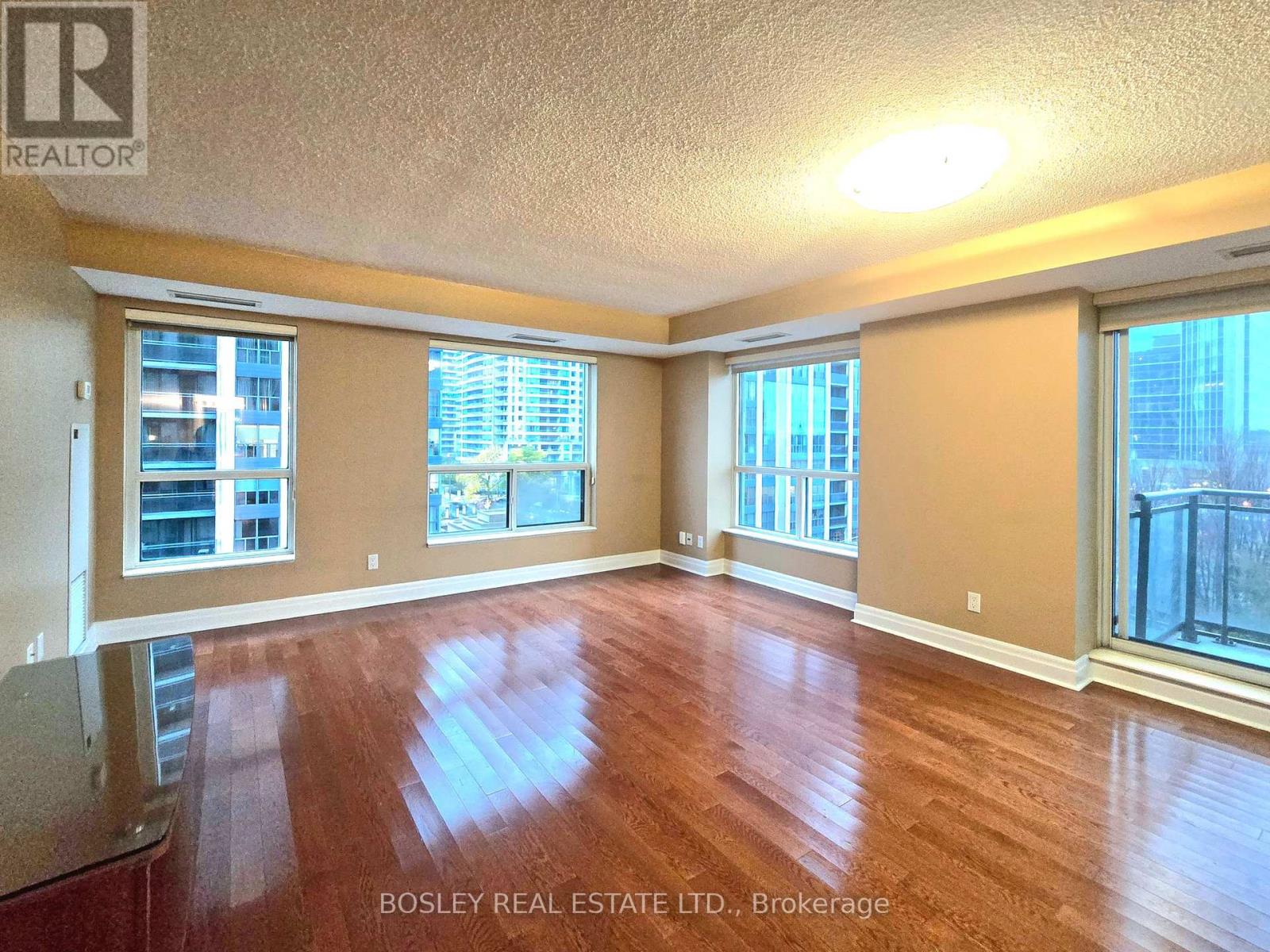 615 - 188 DORIS AVENUE|Toronto (Willowdale East), Ontario M2N6Z5