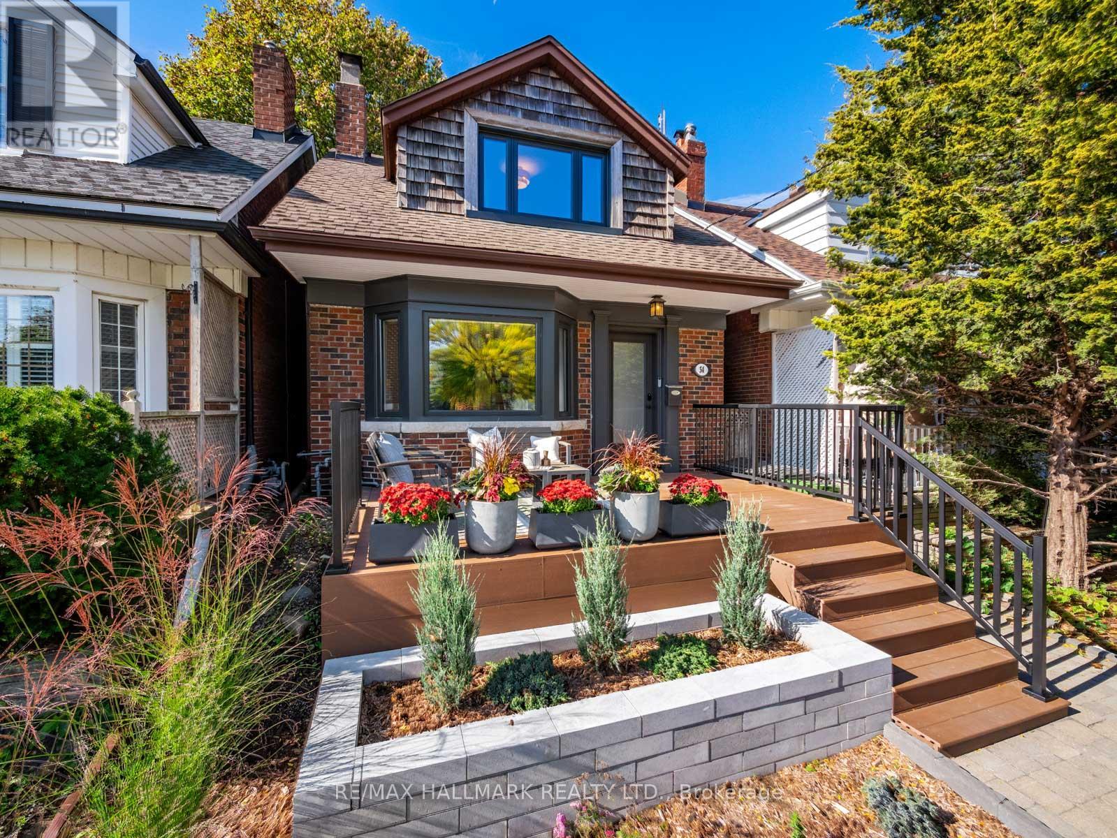 Property image for 54 AVONLEA BOULEVARD|Toronto (Crescent Town), Ontario M4C5E5