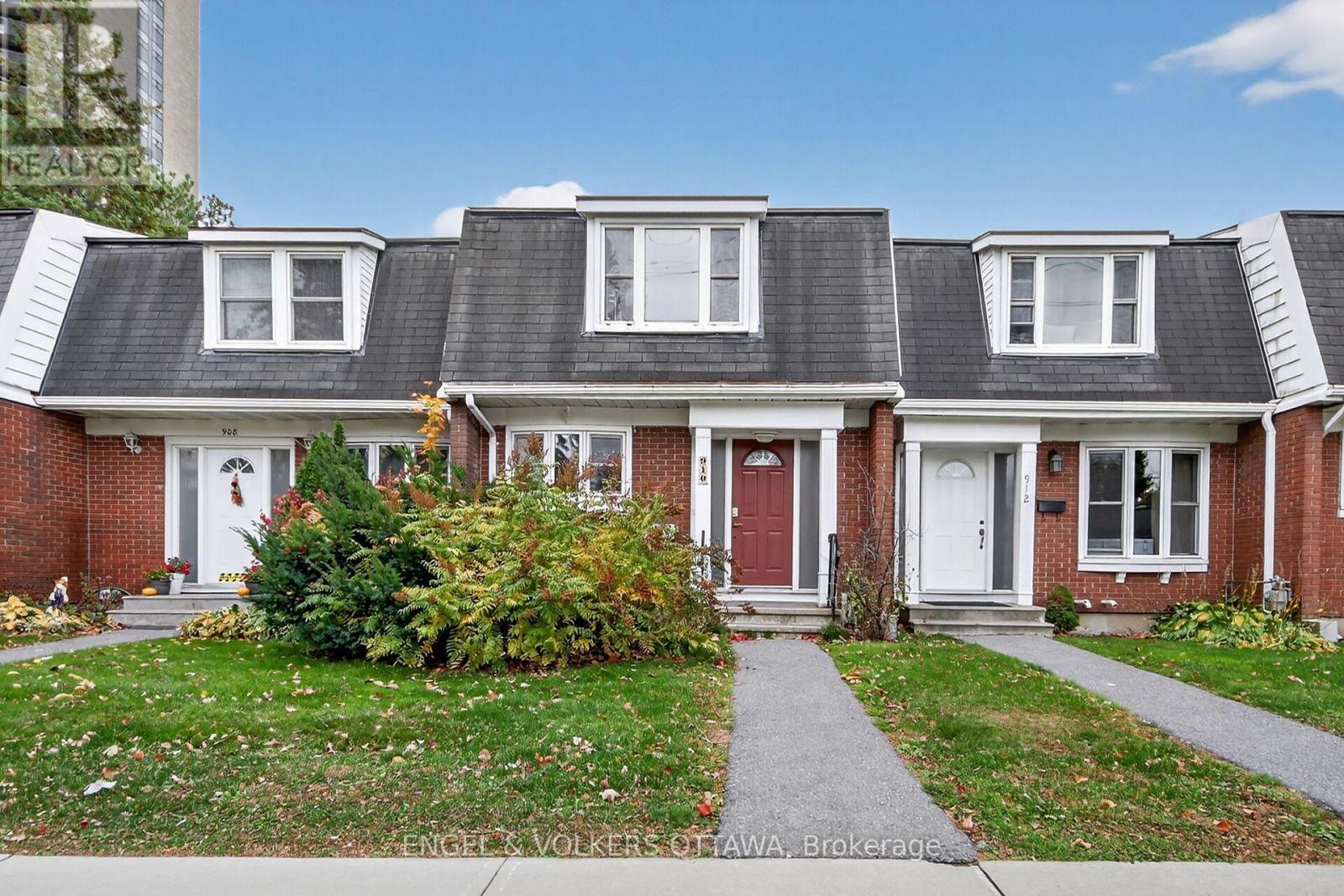 Property image for 910 DYNES ROAD|Ottawa, Ontario K2C0G8