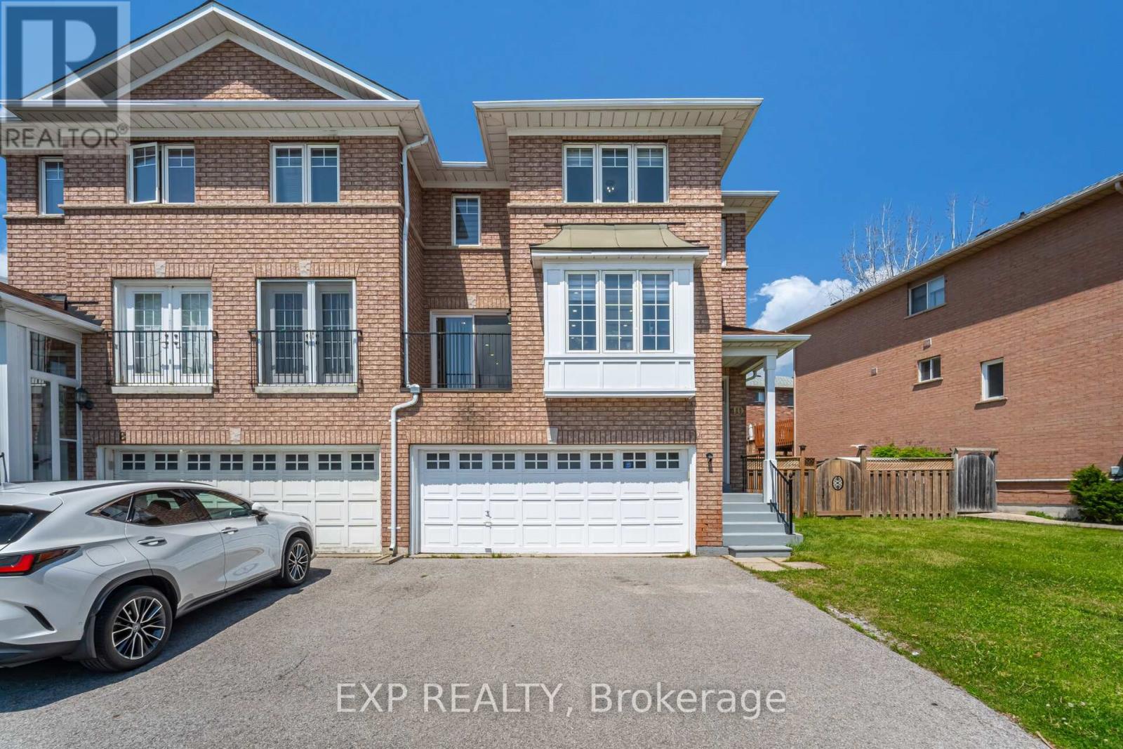 Property image for 10 SETON PARK ROAD|Toronto (Flemingdon Park), Ontario M3C3Z6