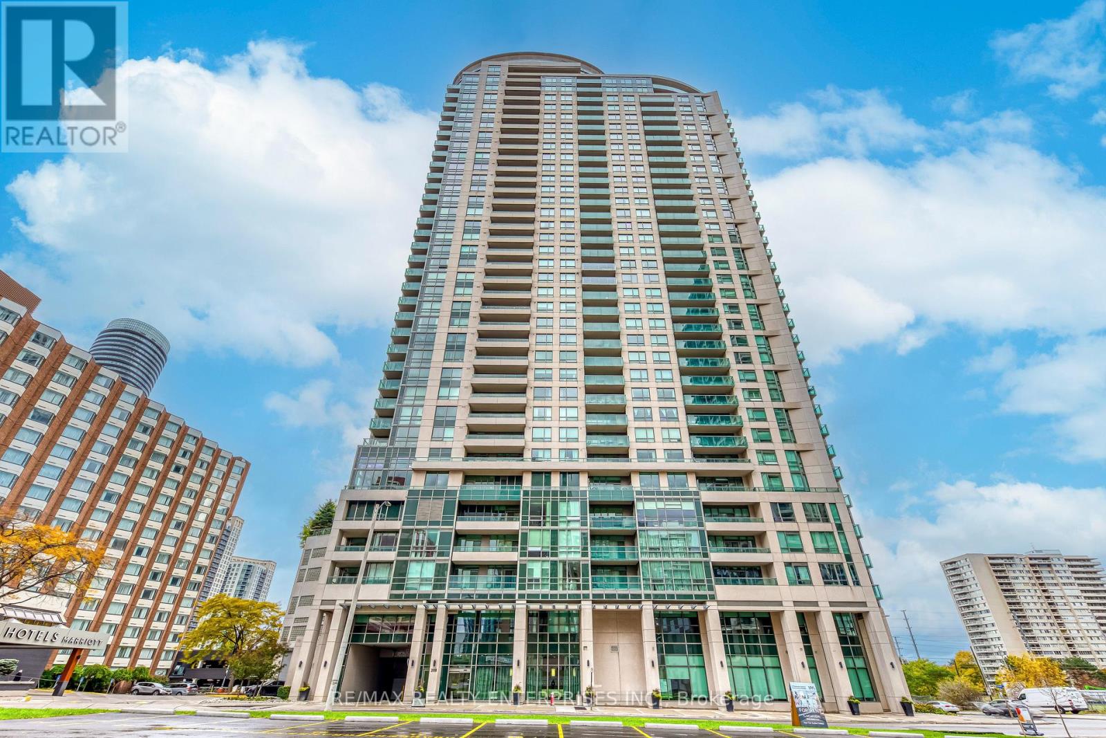 3302 - 208 ENFIELD PLACE|Mississauga (City Centre), Ontario L5B0G8