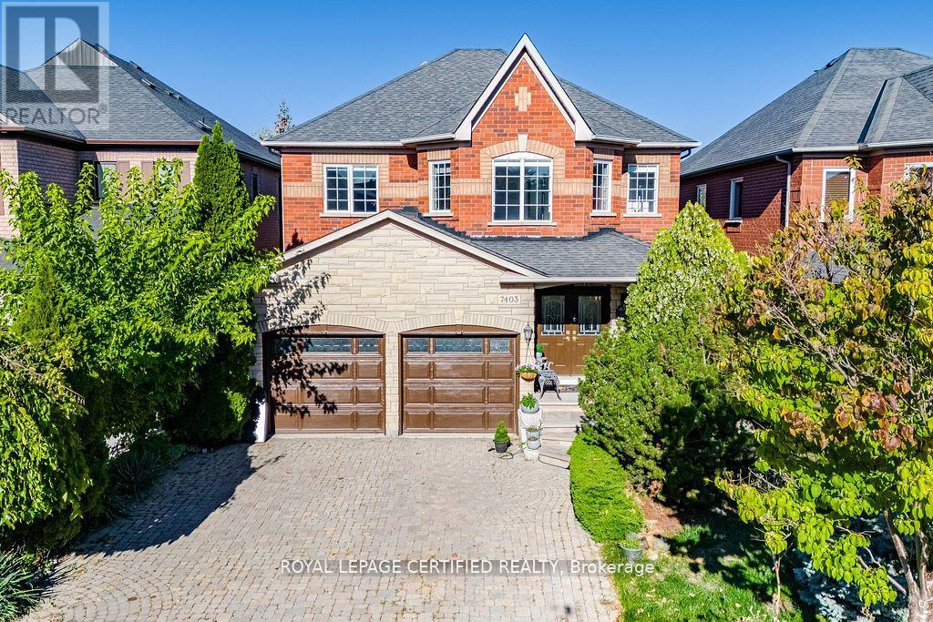 Property image for 7403 GLAMORGAN WAY|Mississauga (Meadowvale Village), Ontario L5W2A4