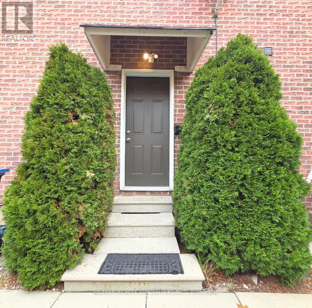 Property image for 47 GLENMANOR DRIVE|Brampton (Heart Lake West), Ontario L6Z3Z2