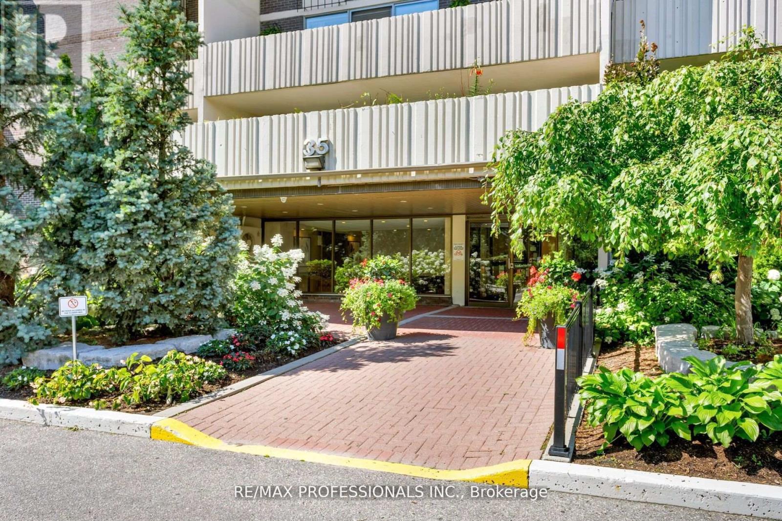 Property image for 510 - 35 ORMSKIRK AVENUE|Toronto (High Park-Swansea), Ontario M6S1A8