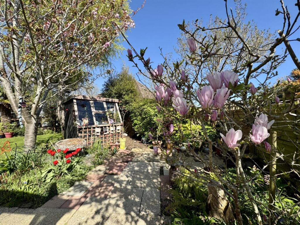 Additional image 21 of South Ferring