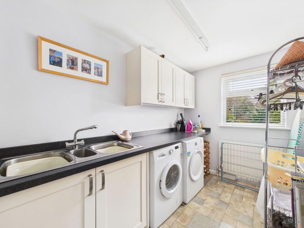 Additional image 11 of Orchard Cottage, Mill Lane, High Salvington, Worthing, BN13 3DJ