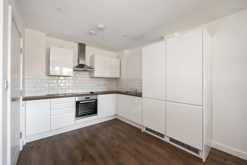 Additional image 6 of Strand Parade, Goring-by-Sea, Worthing, West Sussex, BN12