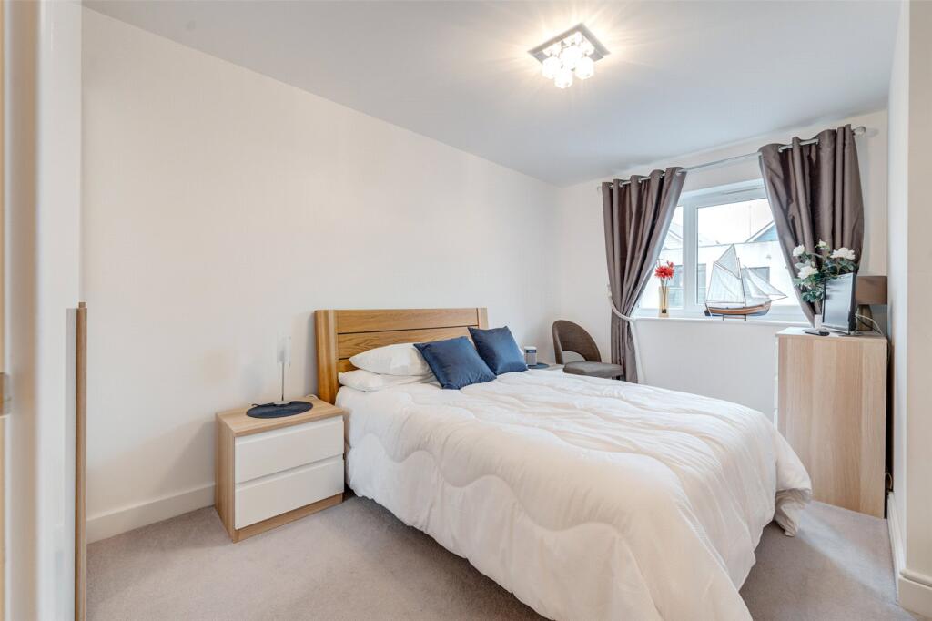 Additional image 12 of The Waterfront, Goring-by-Sea, Worthing, West Sussex, BN12