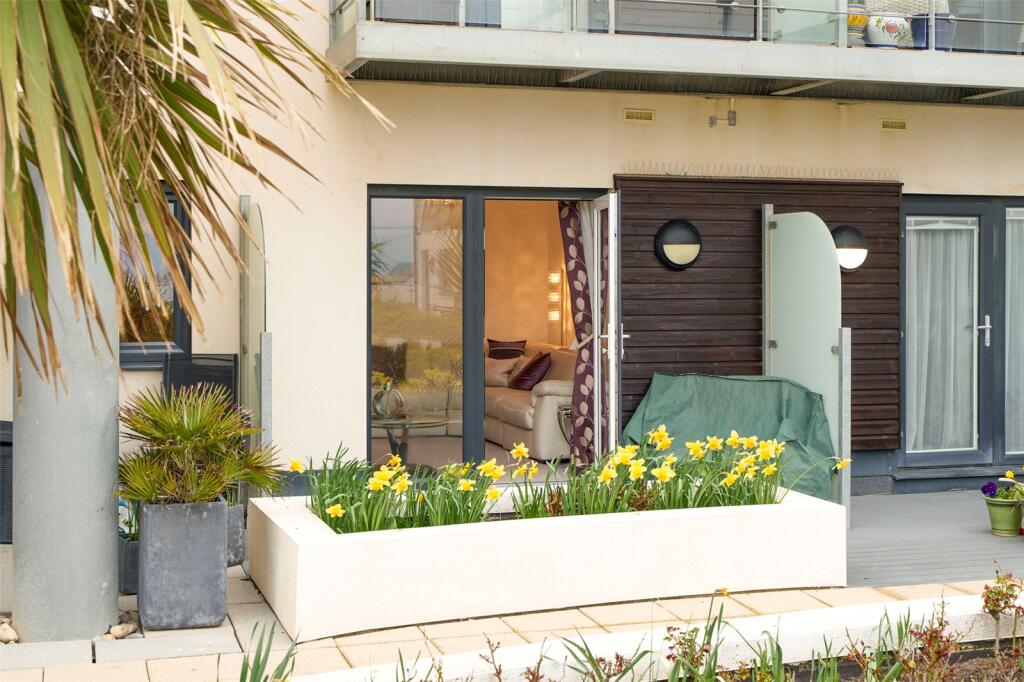 Additional image 24 of The Waterfront, Goring-by-Sea, Worthing, West Sussex, BN12