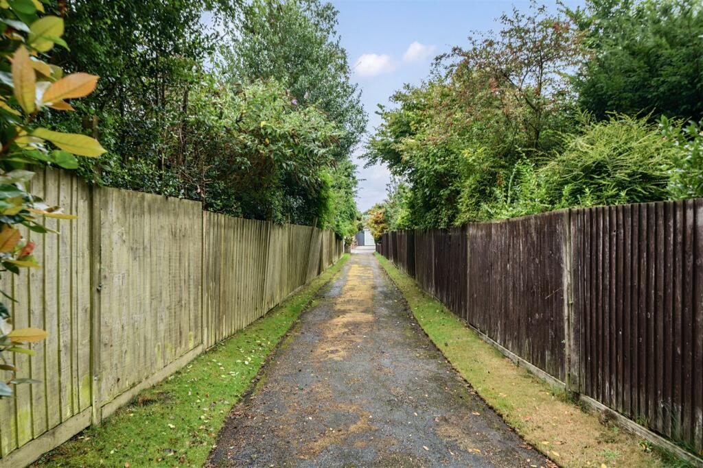 Additional image 13 of The Glen, Worthing, BN13 2AB