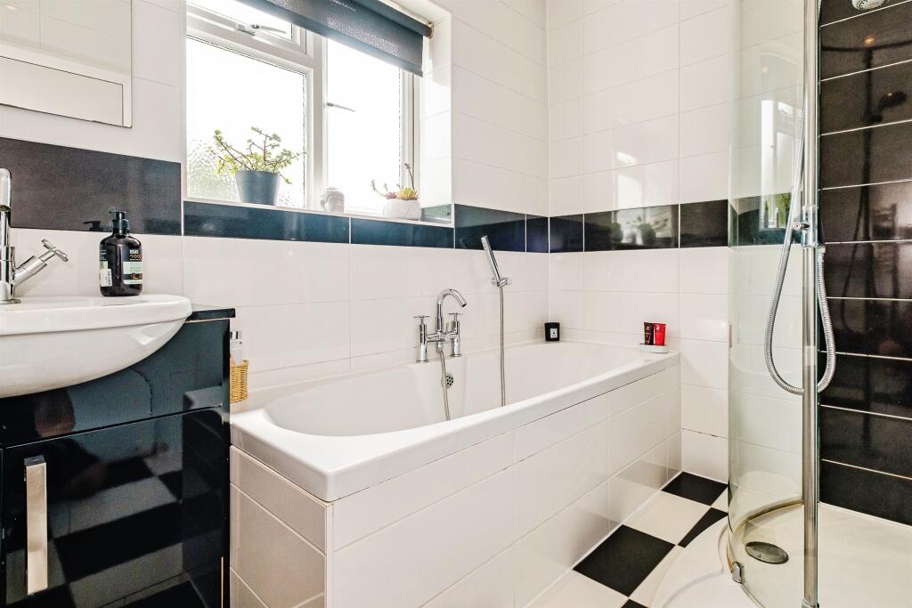 Additional image 11 of Shaftesbury Avenue, Goring-By-Sea, Worthing