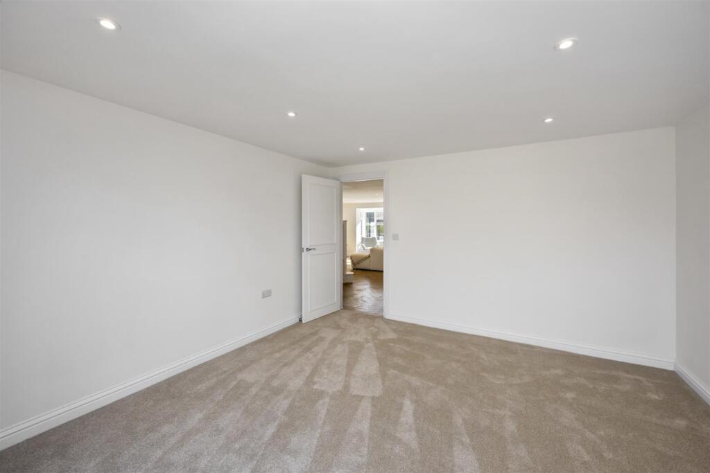 Additional image 14 of North Avenue, Goring-By-Sea, Worthing