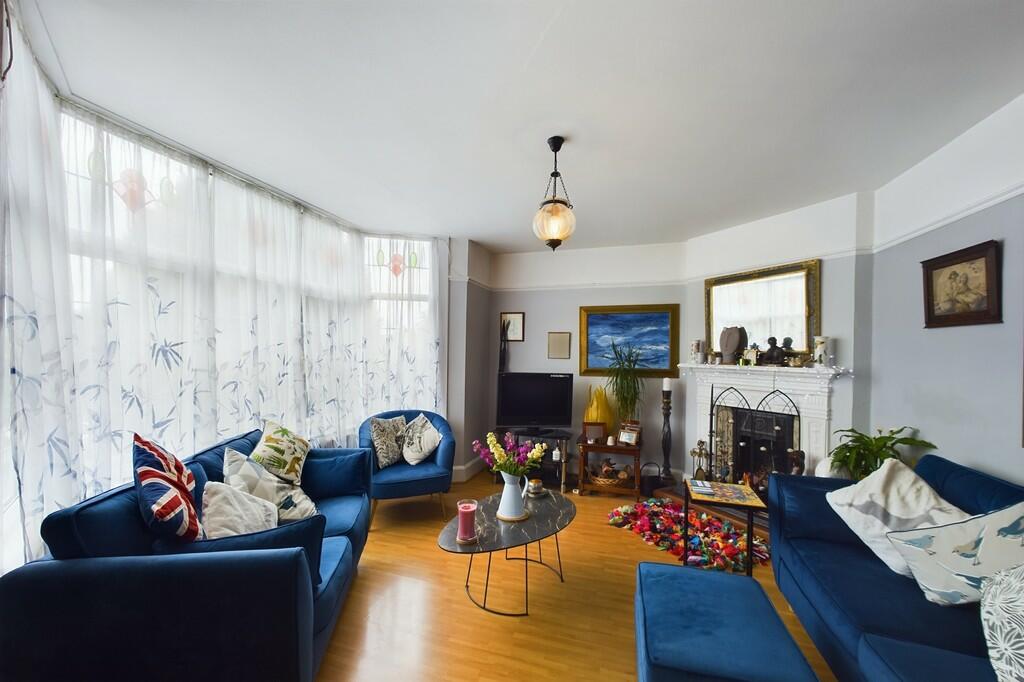 Additional image 19 of Castle Avenue, Dover