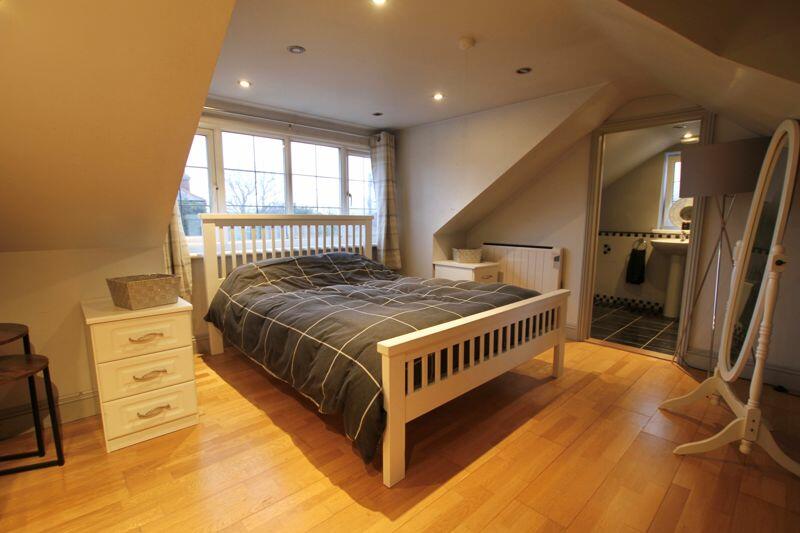 Additional image 7 of Whitfield