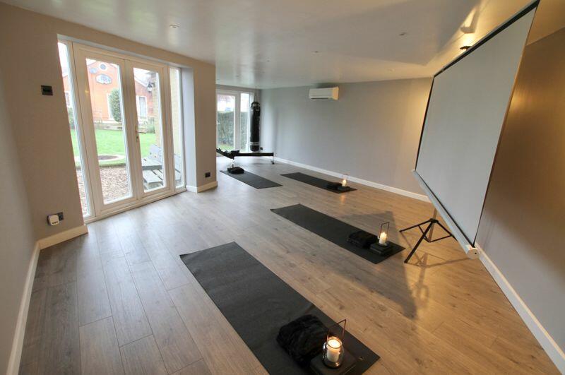 Additional image 9 of Whitfield