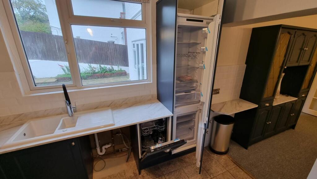 Additional image 30 of Castle Avenue, Dover