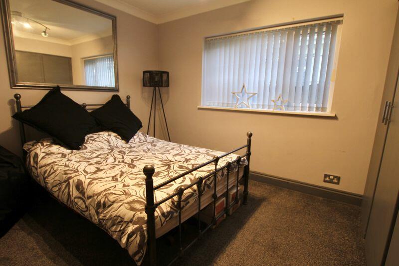 Additional image 15 of Whitfield