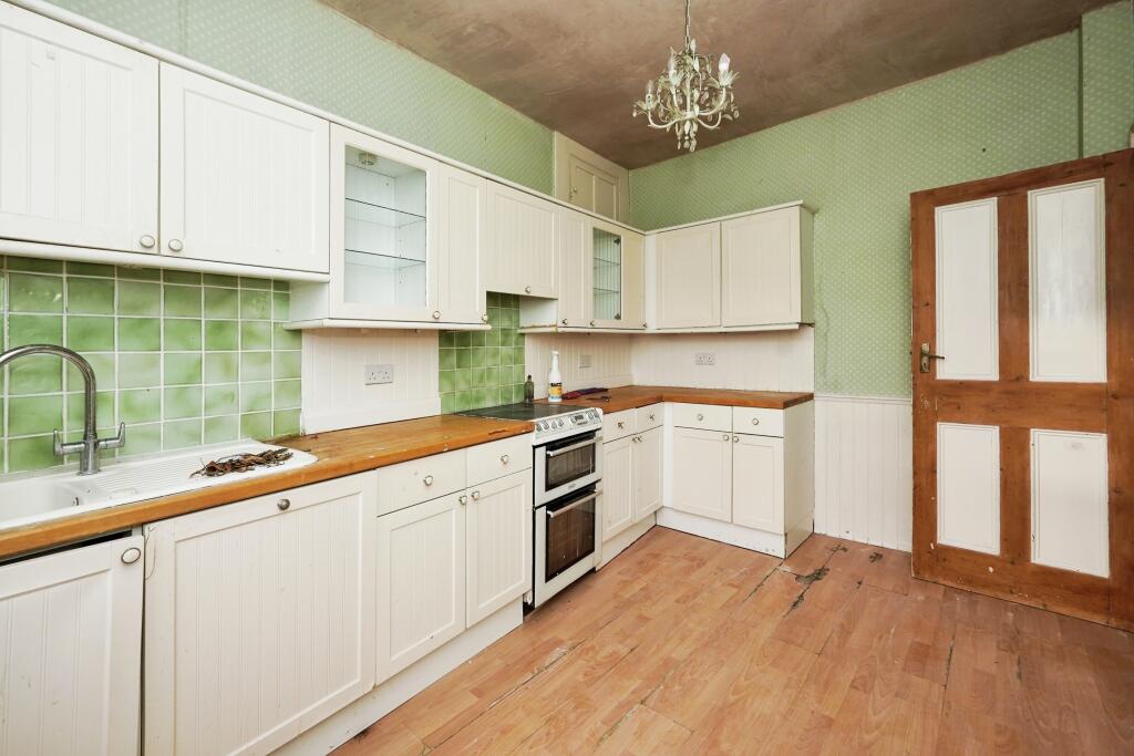 Additional image 5 of Effingham Crescent, Dover, Kent, CT17