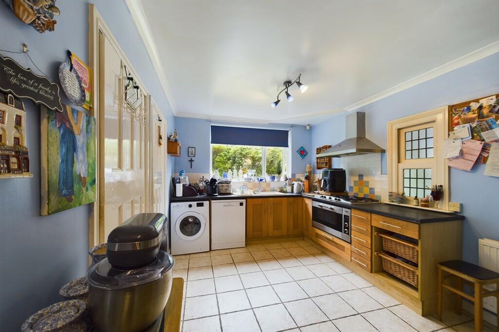 Additional image 12 of Castle Avenue, Dover