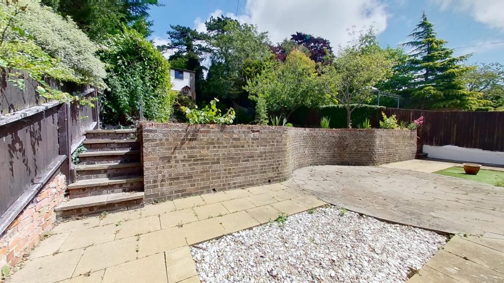 Additional image 41 of Castle Avenue, Dover