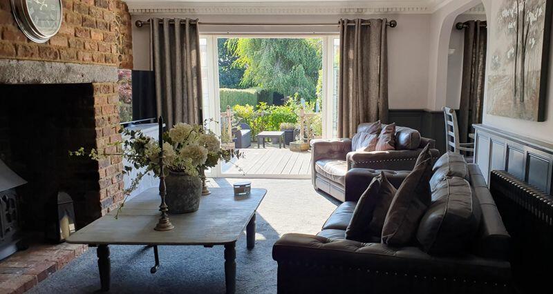 Additional image 13 of Whitfield