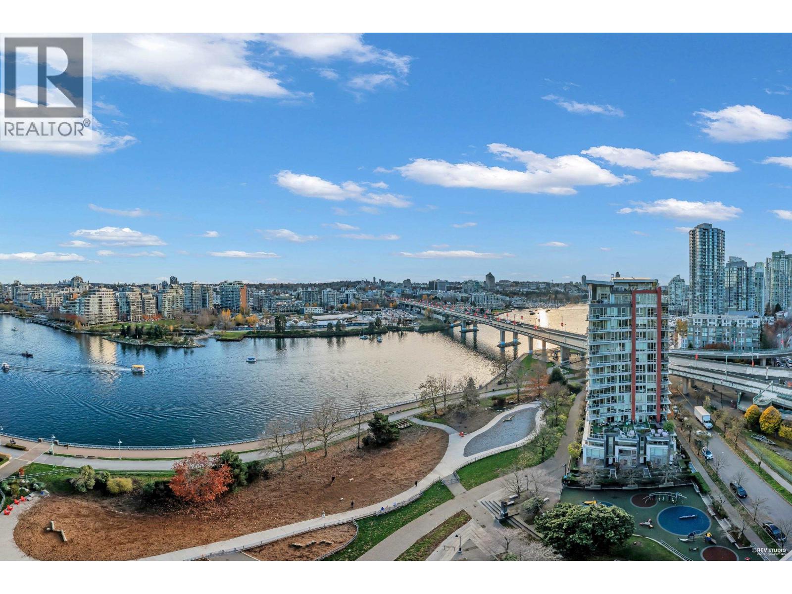 Property image for 1906 918 COOPERAGE WAY|Vancouver, British Columbia V6B0A7