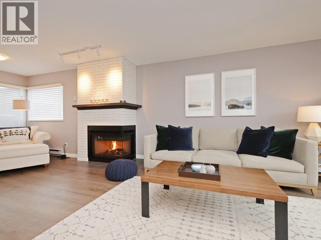 Property image for 2136 EASTERN AVENUE|North Vancouver, British Columbia V7L3G3