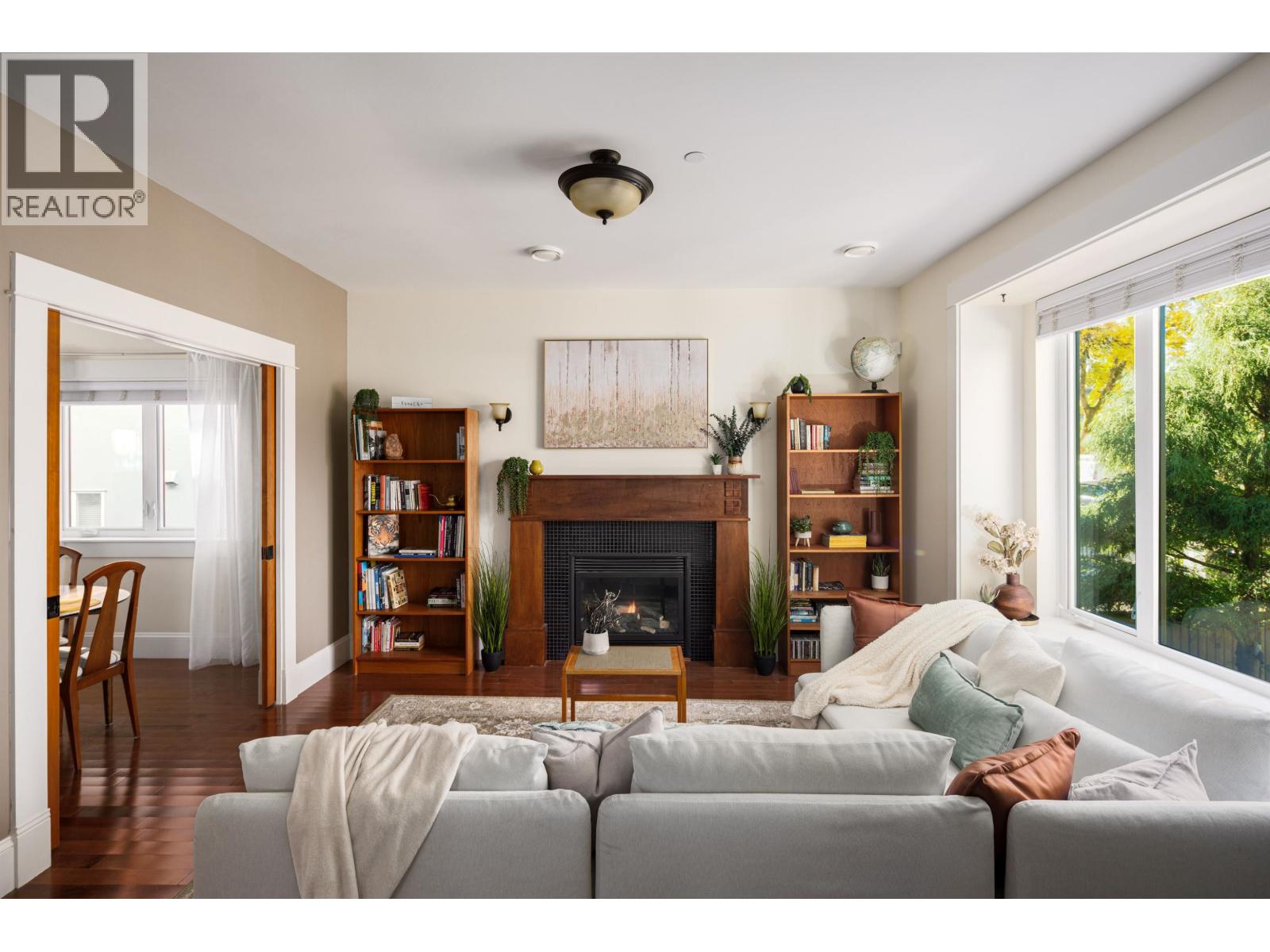 4804 ELGIN STREET|Vancouver, British Columbia V5V4S2