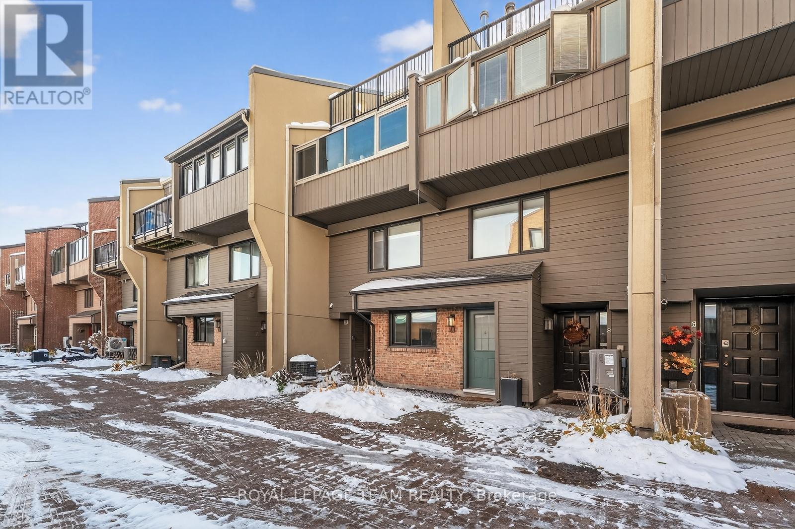 Property image for 10 - 290 CATHCART STREET|Ottawa, Ontario K1N5C4