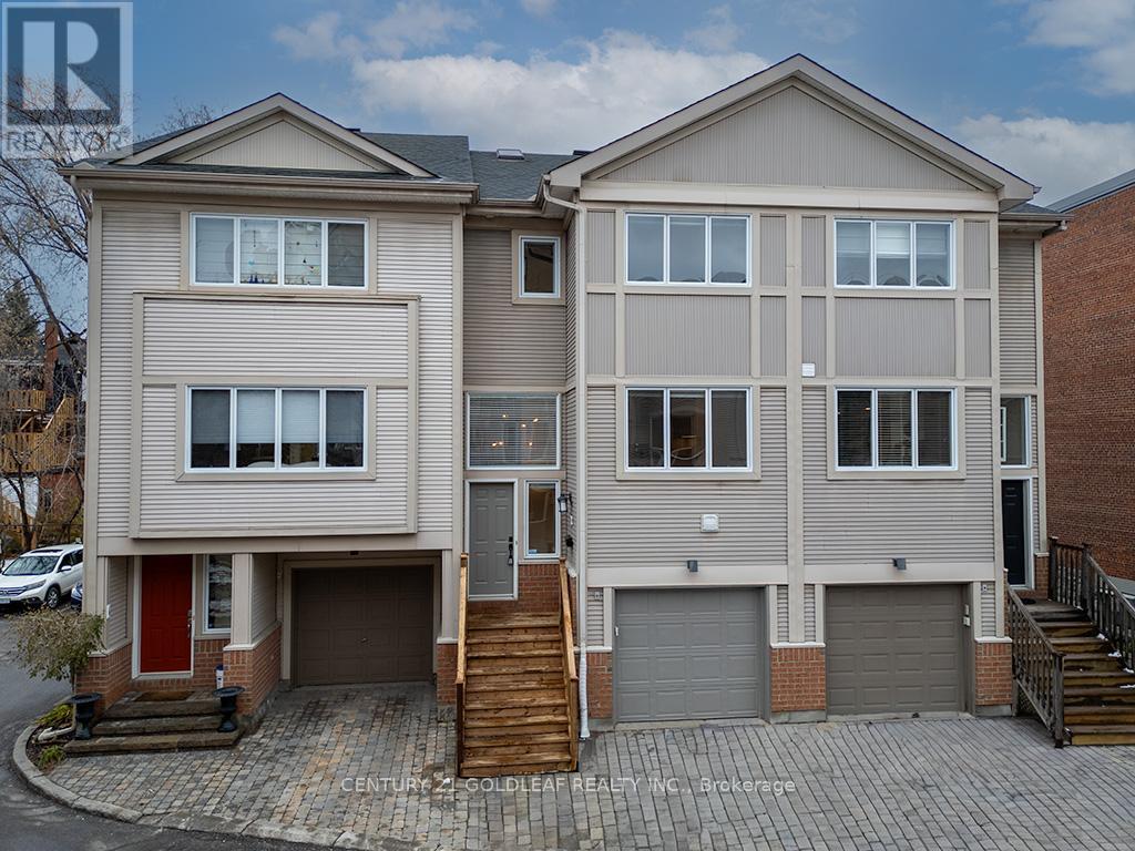 4 SCHOOLHOUSE PRIVATE|Ottawa, Ontario K1M2J5