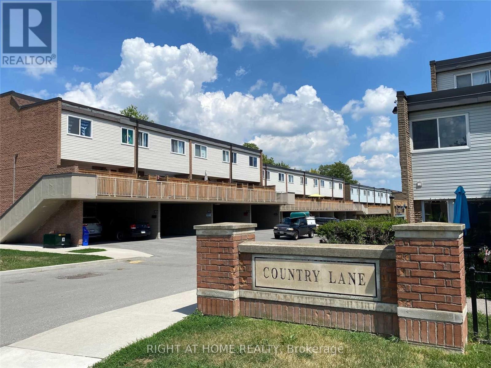 Property image for 129 MILESTONE CRESCENT|Aurora (Aurora Village), Ontario L4G3M2