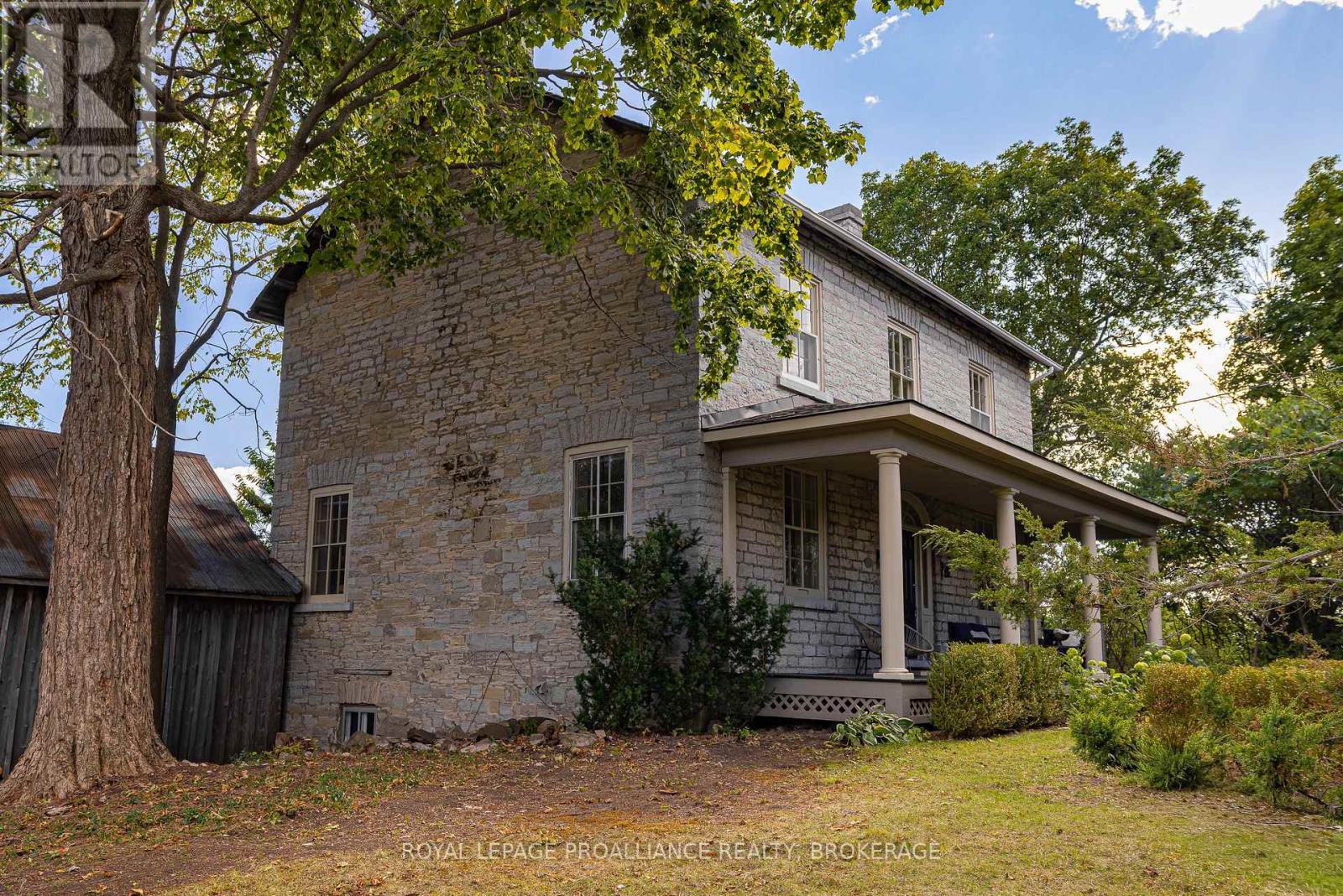 Property image for 1049 HIGHWAY 2 E|Kingston (Kingston East (Incl CFB Kingston)), Ontario K7L4V1