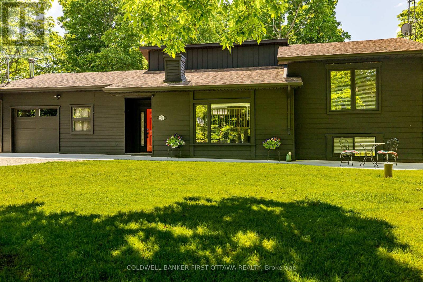 Property image for 6779 ROGER STEVENS DRIVE|Montague, Ontario K7A4S6