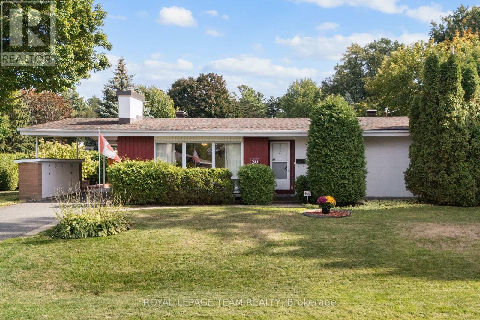 Property image for 30 ELLERY CRESCENT|Ottawa, Ontario K2H6M6
