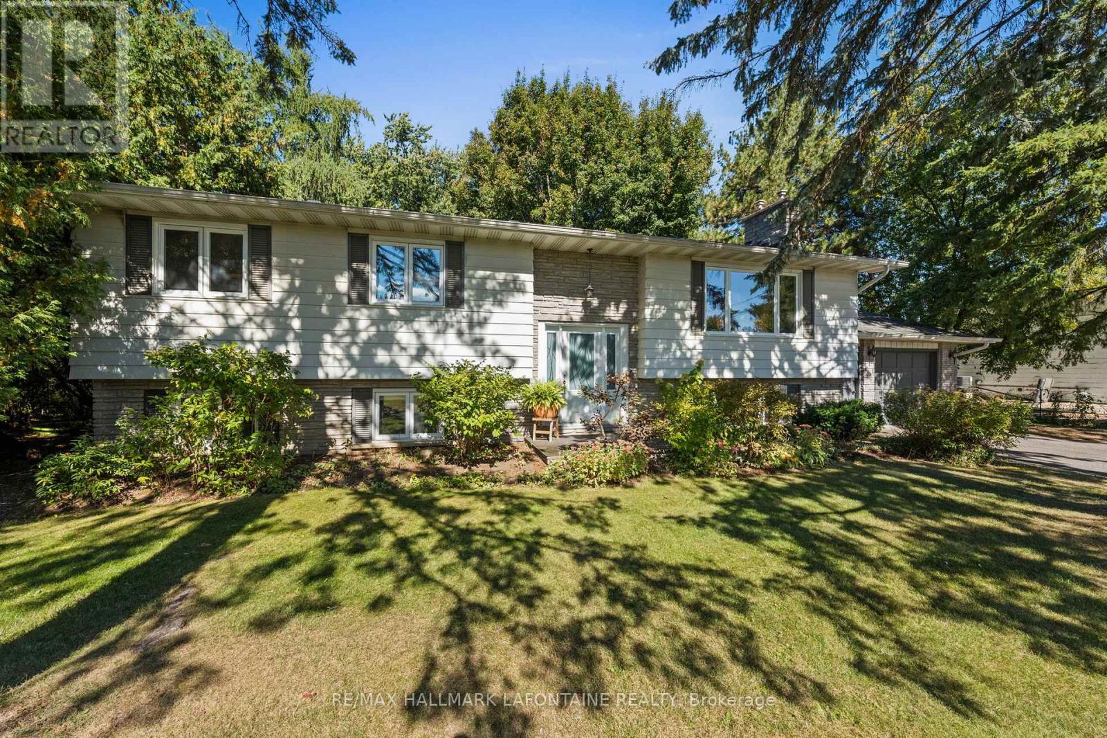 6941 SUNSET BOULEVARD|Ottawa, Ontario K4P1C5