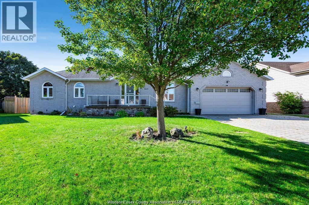 Property image for 1631 CHERRYWOOD DRIVE|Lakeshore, Ontario N0R1A0