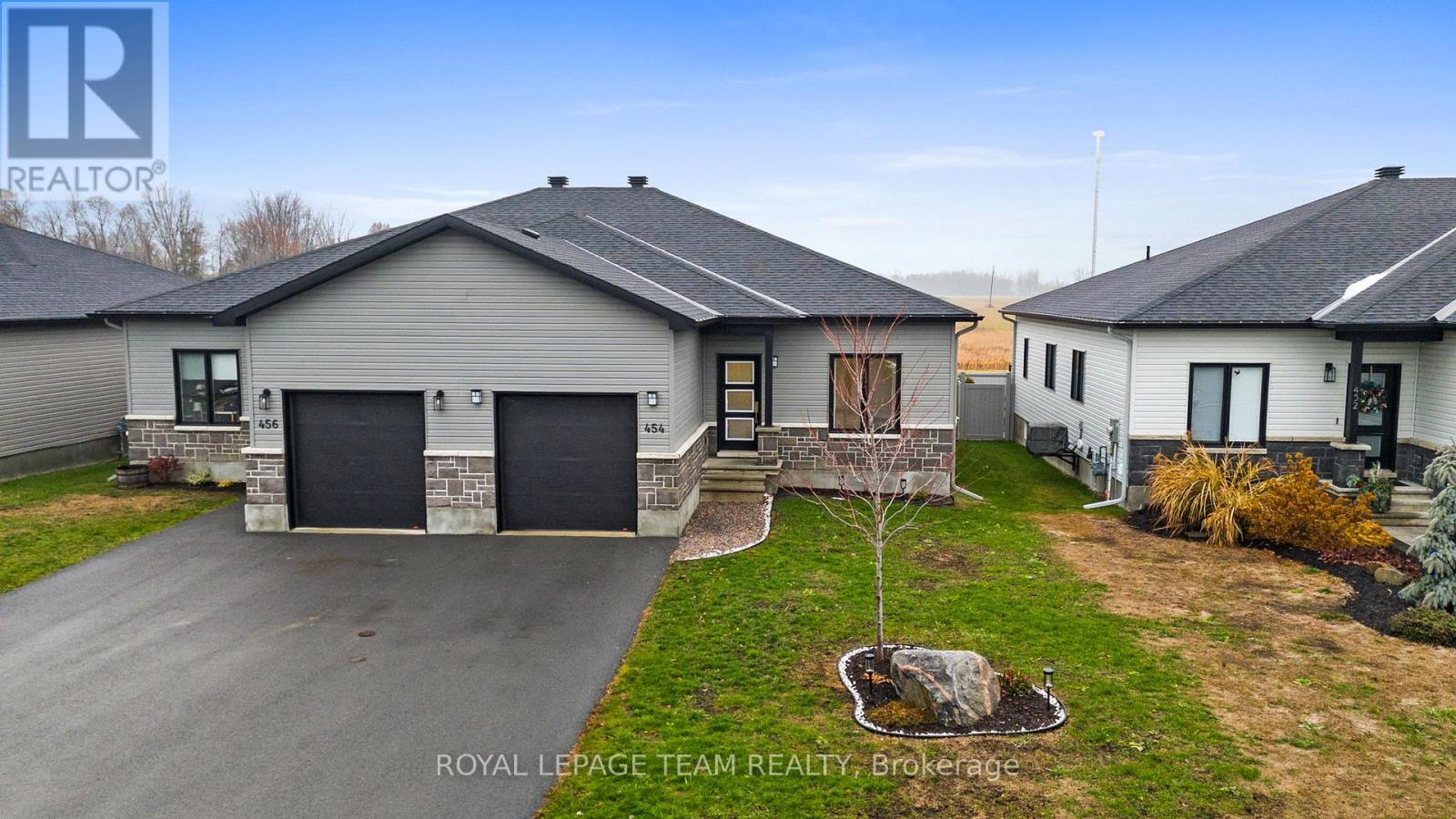 Property image for 454 ARORA CRESCENT|North Dundas, Ontario K0C2K0