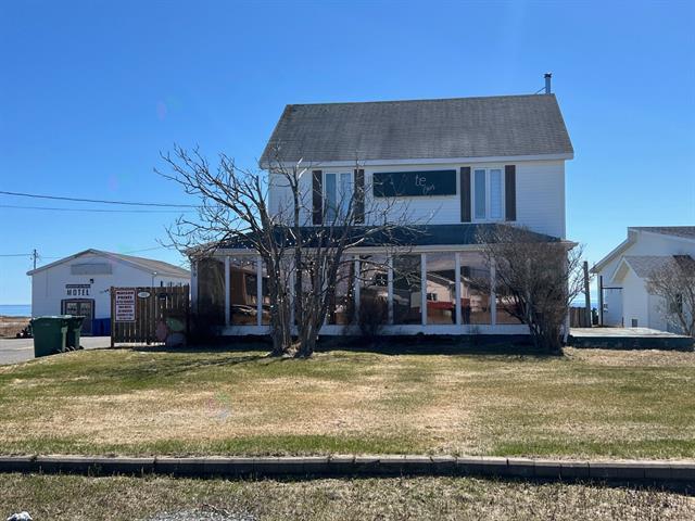 Property image for 450 Rue Jacques-Cartier|Rivière-au-Tonnerre, Quebec G0G2L0