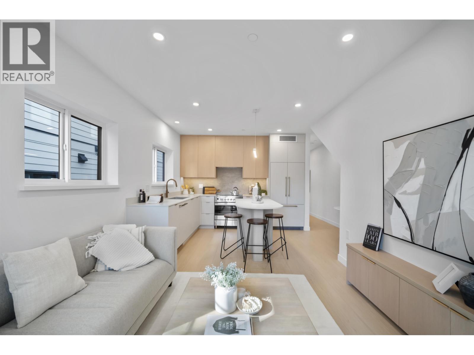 Property image for 210 2339 E 34TH AVENUE|Vancouver, British Columbia V5R2S6