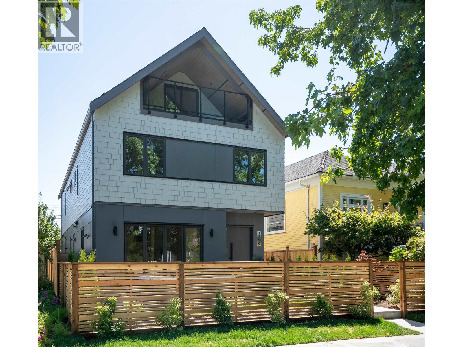 Property image for 1 356 E 40TH AVENUE|Vancouver, British Columbia V5W1L9