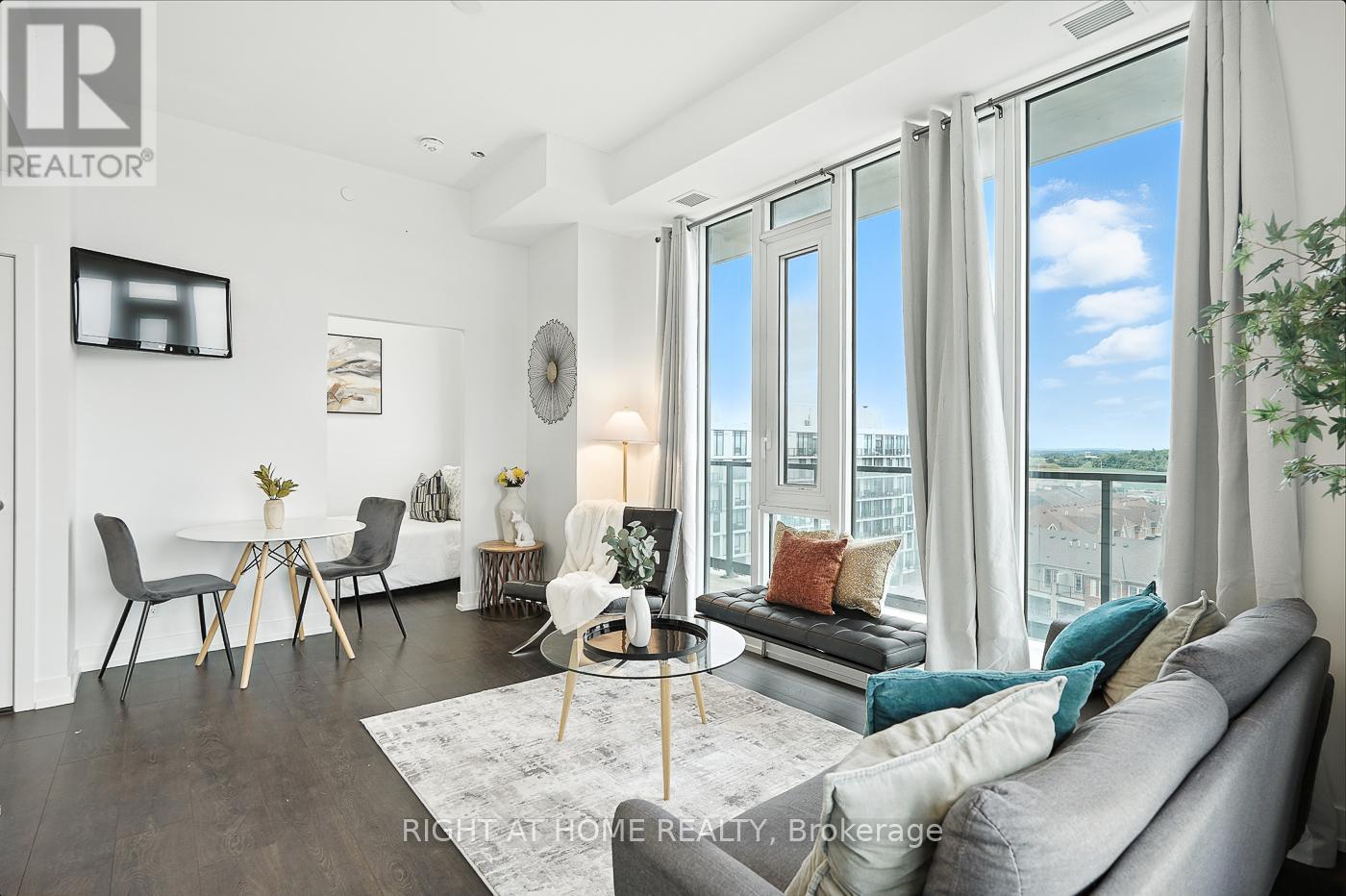 Property image for 803 - 215 VETERANS DRIVE S|Brampton (Northwest Brampton), Ontario L7A4S6