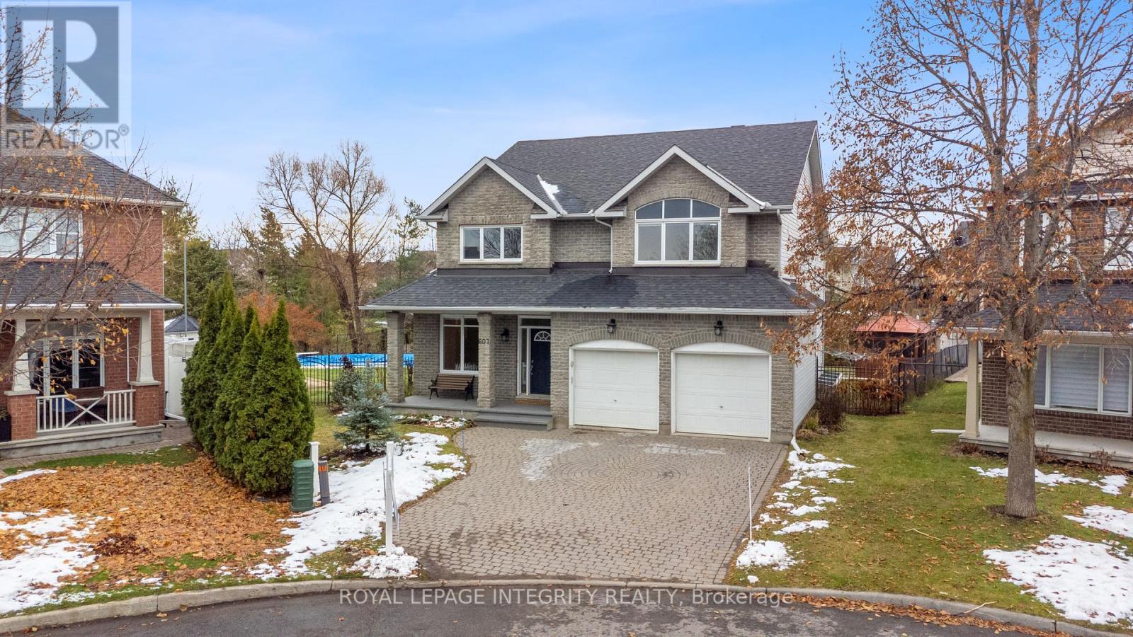 Property image for 607 DEVONWOOD CIRCLE|Ottawa, Ontario K1T4E6