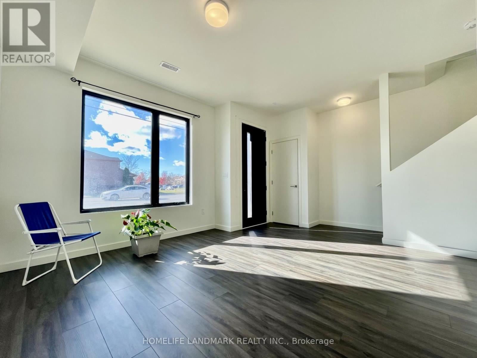 Property image for 29 RAINWATER LANE|Barrie (Holly), Ontario L4N9J6